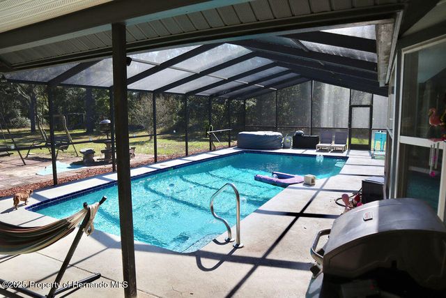 175 S Thayer Avenue, Lecanto, FL 34461