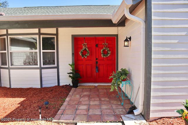 175 S Thayer Avenue, Lecanto, FL 34461