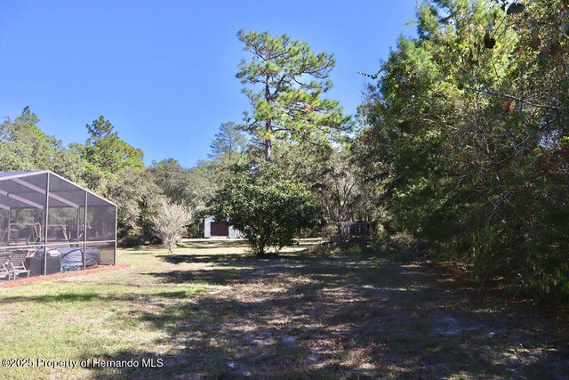 175 S Thayer Avenue, Lecanto, FL 34461