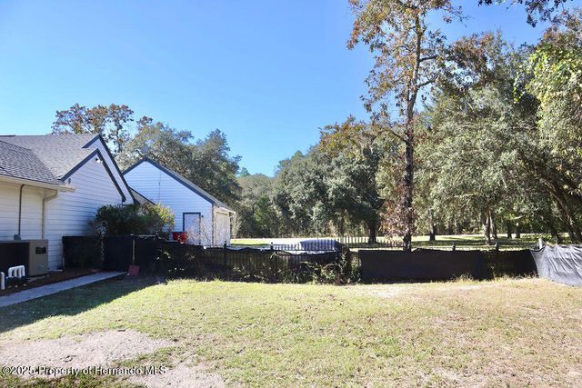 175 S Thayer Avenue, Lecanto, FL 34461