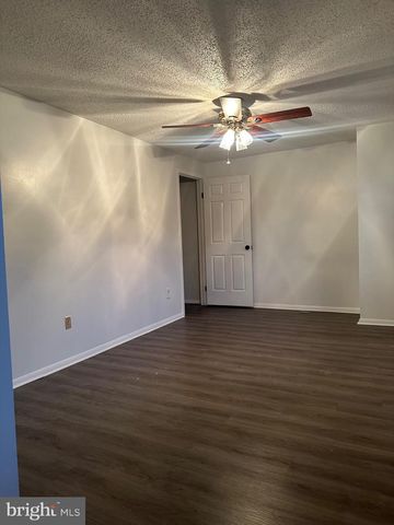 5331 LAROCHELLE CT, Alexandria, VA 22315