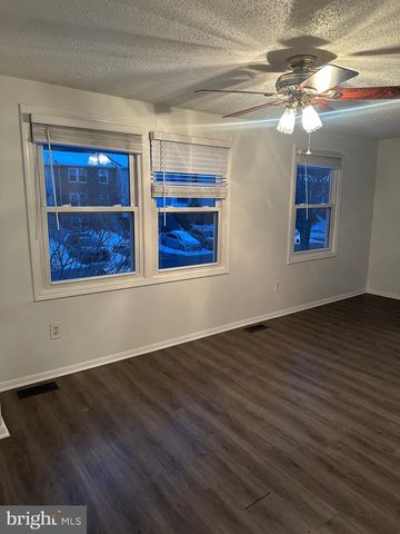 5331 LAROCHELLE CT, Alexandria, VA 22315