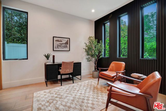 15602 Morrison Street, Sherman Oaks, CA 91403