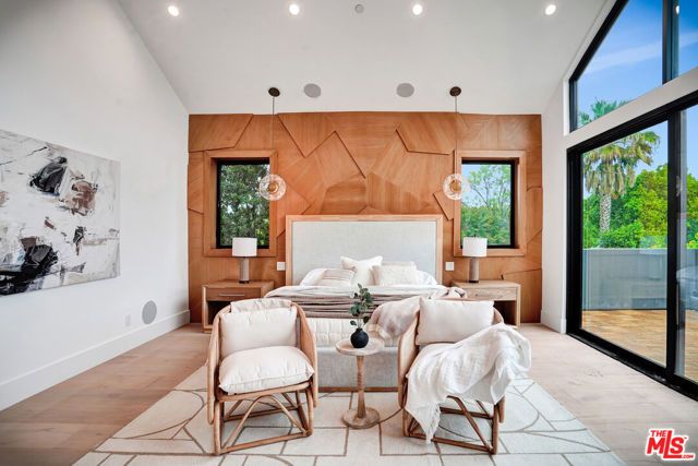 15602 Morrison Street, Sherman Oaks, CA 91403