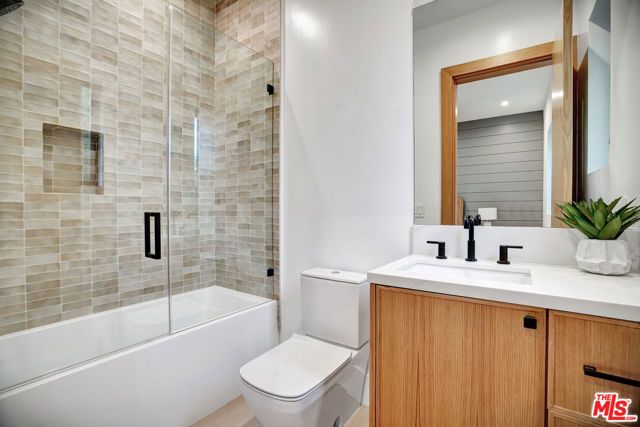 15602 Morrison Street, Sherman Oaks, CA 91403