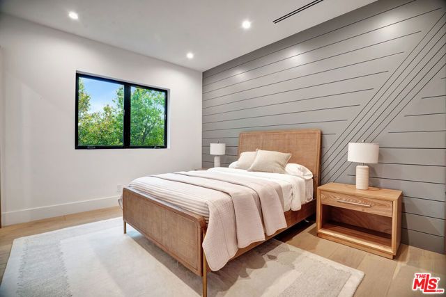 15602 Morrison Street, Sherman Oaks, CA 91403