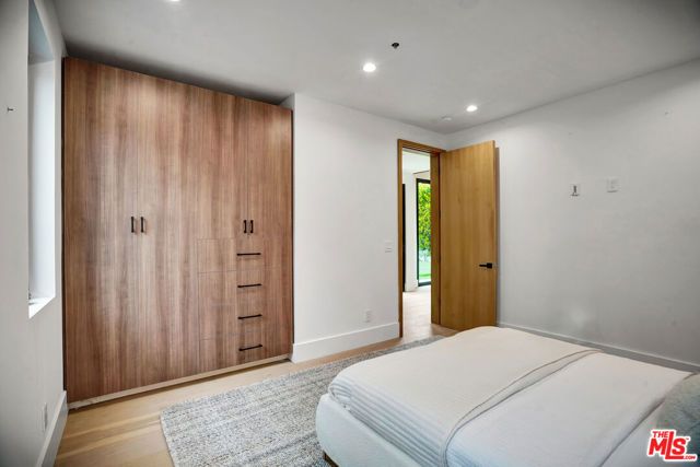 15602 Morrison Street, Sherman Oaks, CA 91403