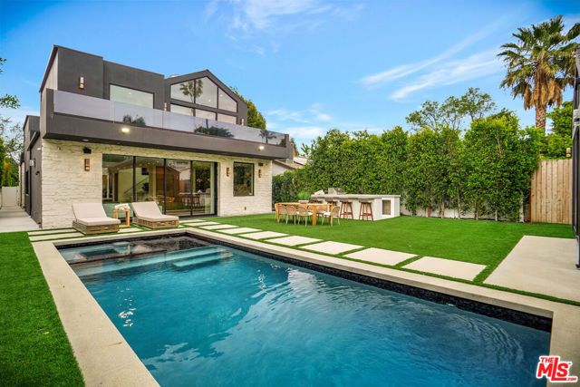 15602 Morrison Street, Sherman Oaks, CA 91403