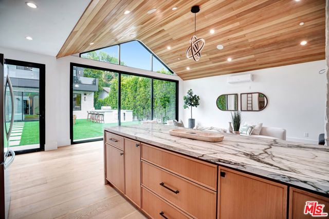 15602 Morrison Street, Sherman Oaks, CA 91403
