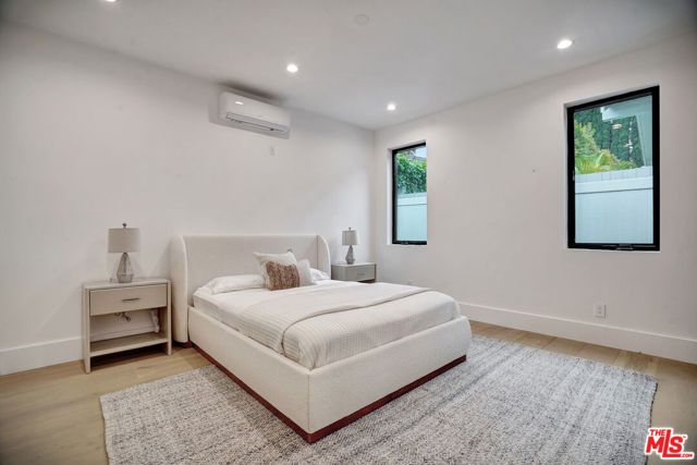 15602 Morrison Street, Sherman Oaks, CA 91403