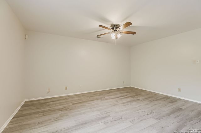2807 Bee Cave St, San Antonio, TX 78231