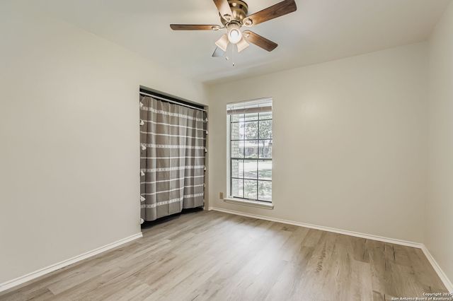 2807 Bee Cave St, San Antonio, TX 78231