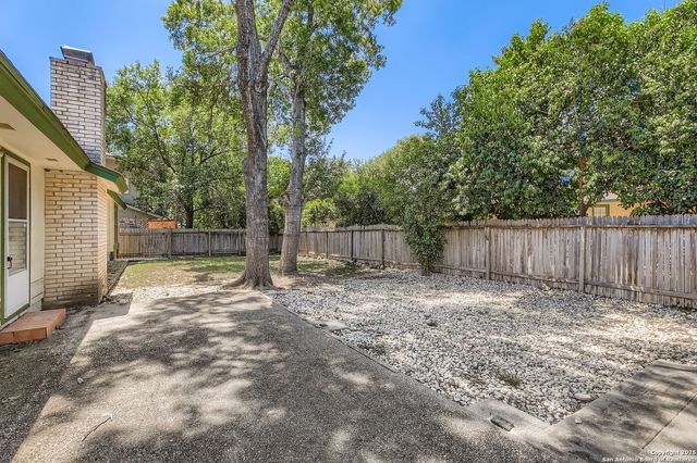 2807 Bee Cave St, San Antonio, TX 78231