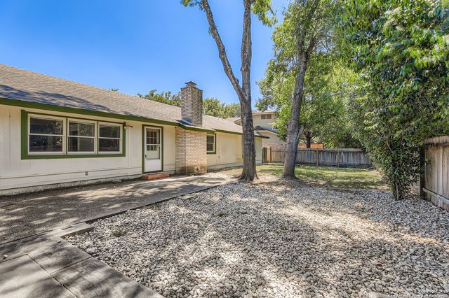 2807 Bee Cave St, San Antonio, TX 78231