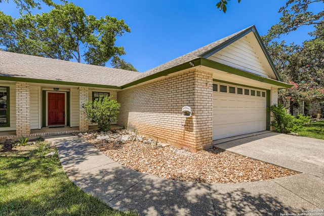 2807 Bee Cave St, San Antonio, TX 78231
