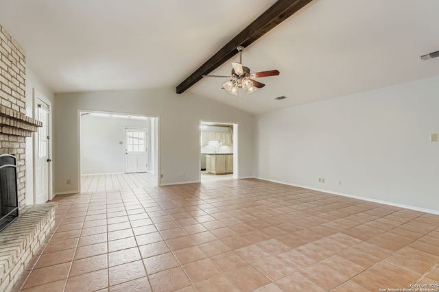 2807 Bee Cave St, San Antonio, TX 78231