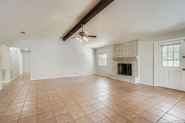 2807 Bee Cave St, San Antonio, TX 78231