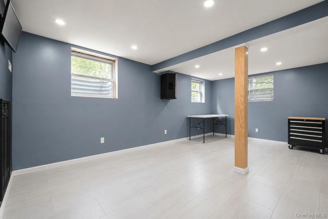 4478 Express Drive S, Ronkonkoma, NY 11779
