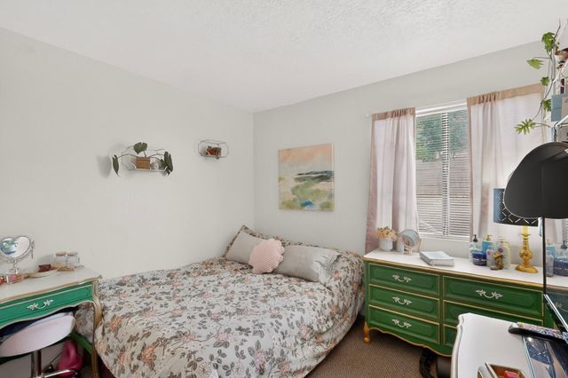 4720 Opal Drive NE, Rio Rancho, NM 87124