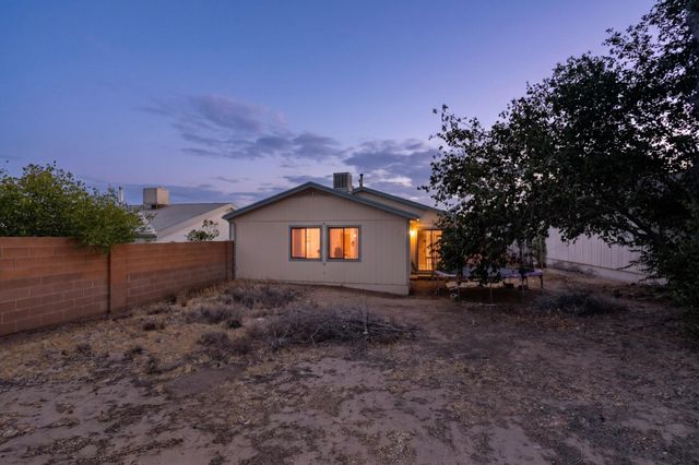 4720 Opal Drive NE, Rio Rancho, NM 87124