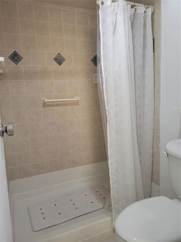 3671 Environ Boulevard 468, Lauderhill, FL 33319