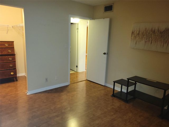 3671 Environ Boulevard 468, Lauderhill, FL 33319