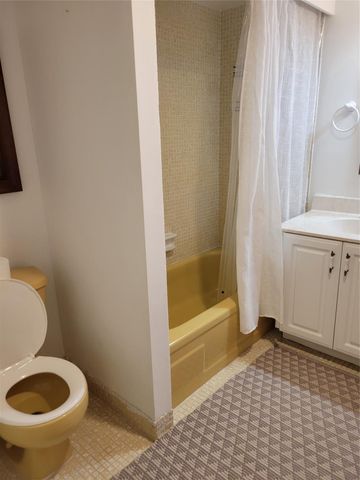 3671 Environ Boulevard 468, Lauderhill, FL 33319