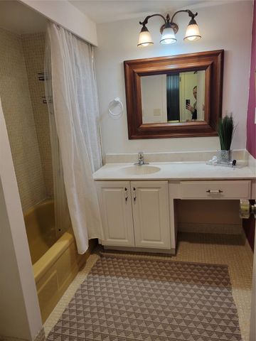 3671 Environ Boulevard 468, Lauderhill, FL 33319