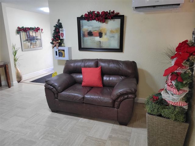 3671 Environ Boulevard 468, Lauderhill, FL 33319