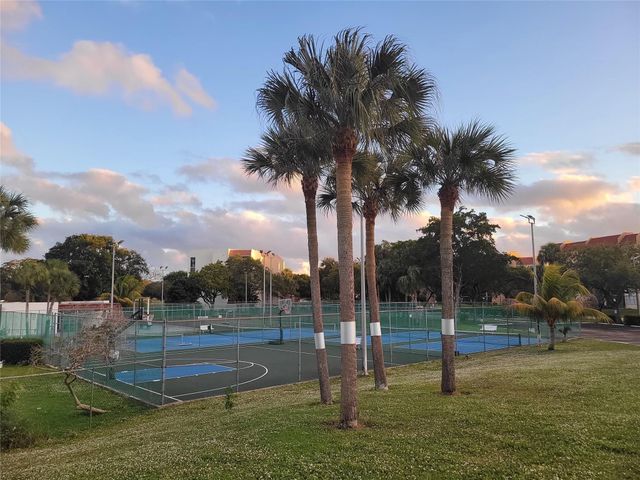 3671 Environ Boulevard 468, Lauderhill, FL 33319