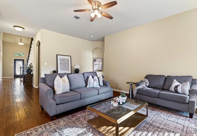 908 Hollowbrook Circle, Mckinney, TX 75072