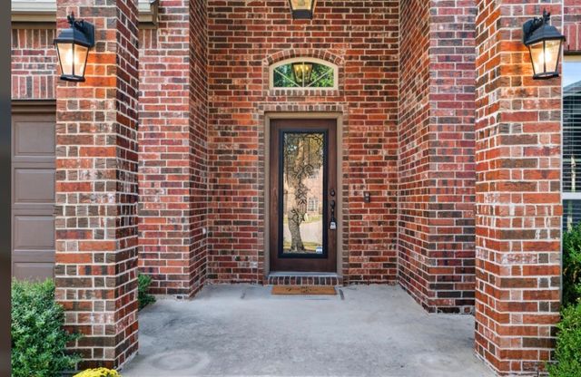 908 Hollowbrook Circle, Mckinney, TX 75072