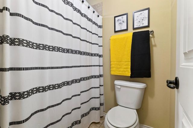 908 Hollowbrook Circle, Mckinney, TX 75072