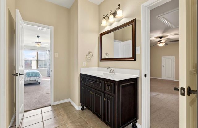 908 Hollowbrook Circle, Mckinney, TX 75072