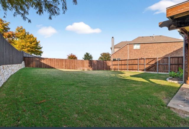 908 Hollowbrook Circle, Mckinney, TX 75072