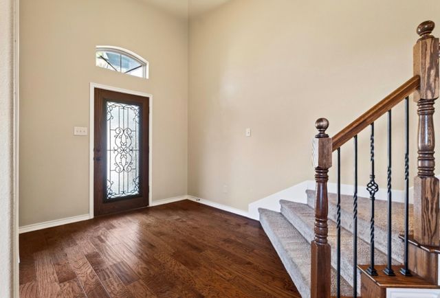 908 Hollowbrook Circle, Mckinney, TX 75072