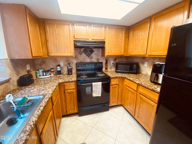 2280 IRONSTONE Drive, Jacksonville, FL 32246