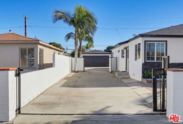 21918 Juan Avenue, Hawaiian Gardens, CA 90716