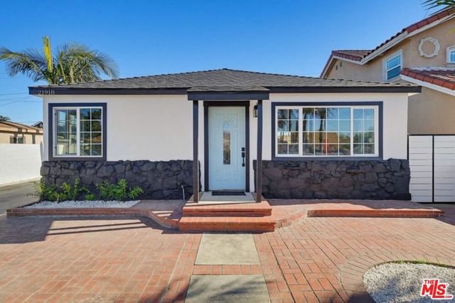 21918 Juan Avenue, Hawaiian Gardens, CA 90716