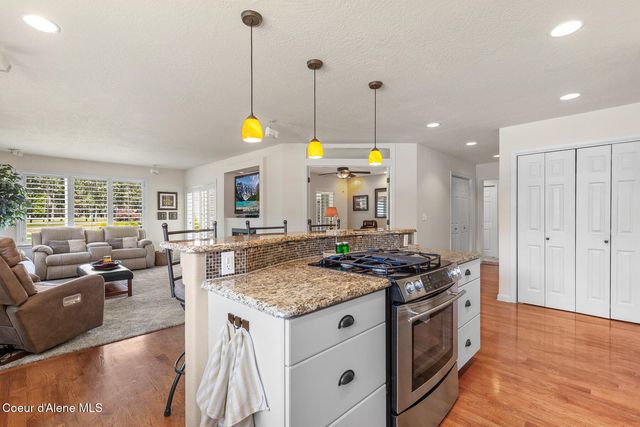 695 N McDonald CT, Post Falls, ID 83854