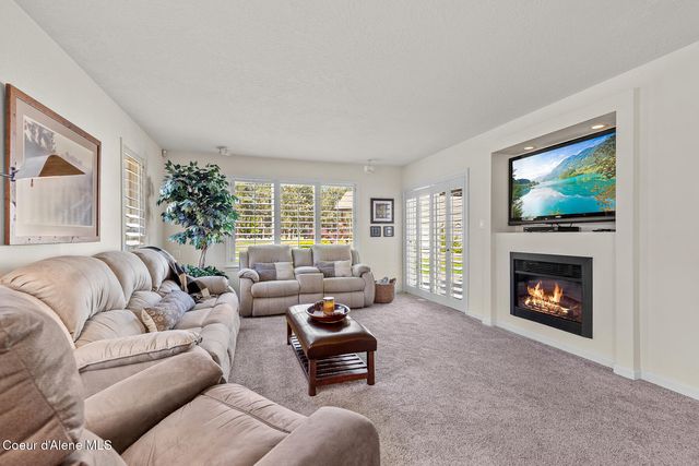 695 N McDonald CT, Post Falls, ID 83854