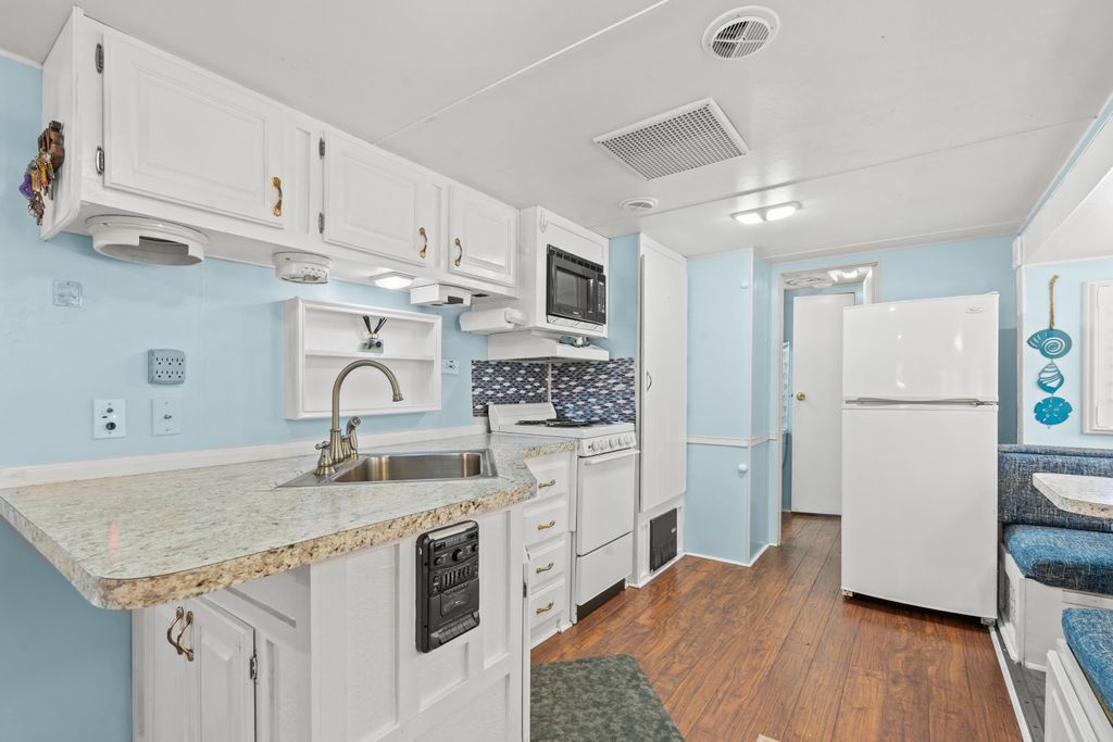 9700 Kings Rd., Myrtle Beach, SC 29572 — photo 5