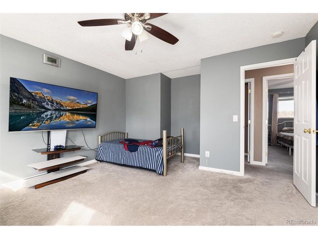 2118 S Mobile Way, Aurora, CO 80013