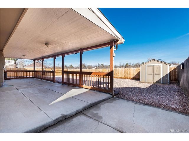 2118 S Mobile Way, Aurora, CO 80013