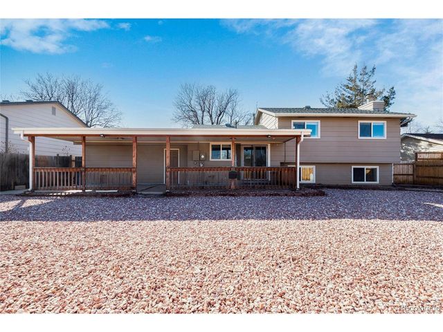 2118 S Mobile Way, Aurora, CO 80013
