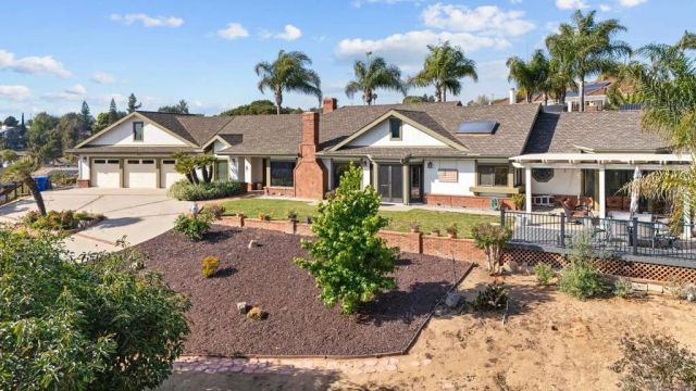 1674 Baja Vista Drive, Fallbrook, CA 92028