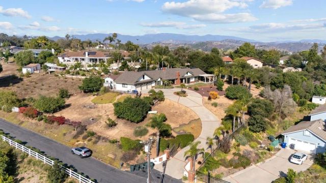 1674 Baja Vista Drive, Fallbrook, CA 92028