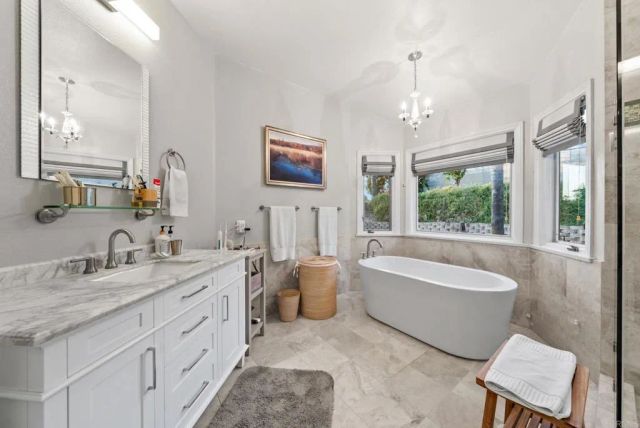 1674 Baja Vista Drive, Fallbrook, CA 92028