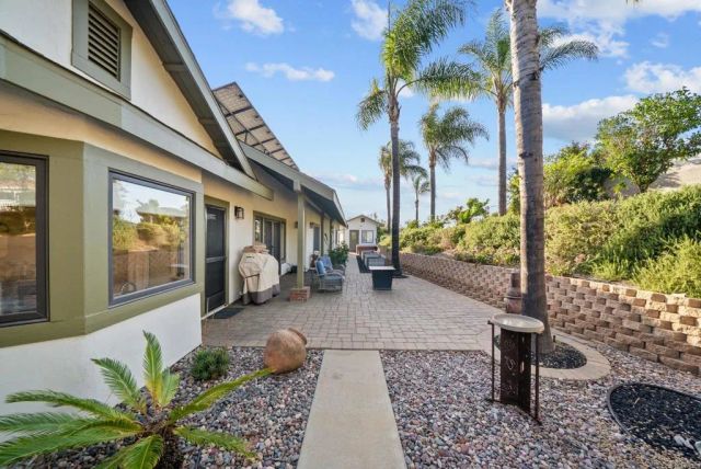 1674 Baja Vista Drive, Fallbrook, CA 92028