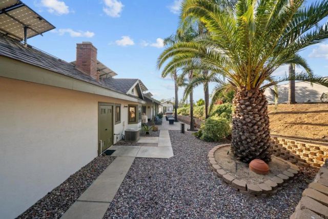1674 Baja Vista Drive, Fallbrook, CA 92028